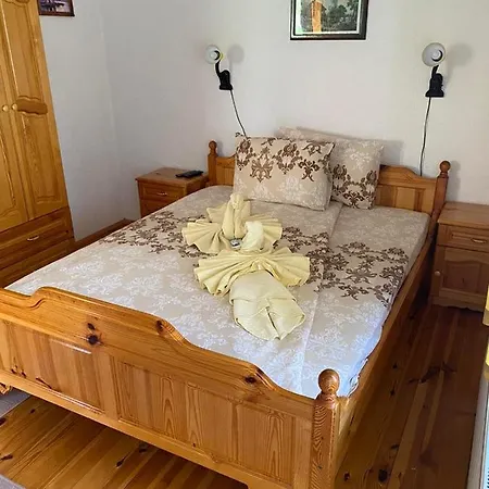 Holiday home здравец *