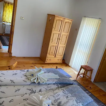 Holiday home здравец *